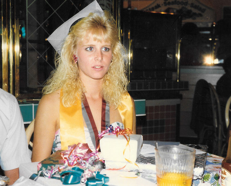 Dr Robyn Lynette - 06 teenage Robyn - Id Like to Thank The Cartel for Getting Me Out of the Cult Cover Only