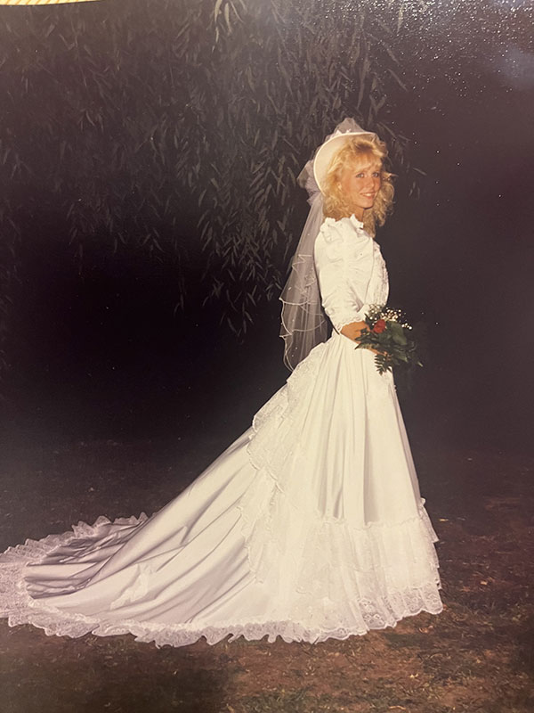 Dr Robyn Lynette - 04 Thunder & Robyn 2 - Id Like to Thank The Cartel for Getting Me Out of the Cult Cover Only